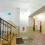 Venice Apartments/Old Town